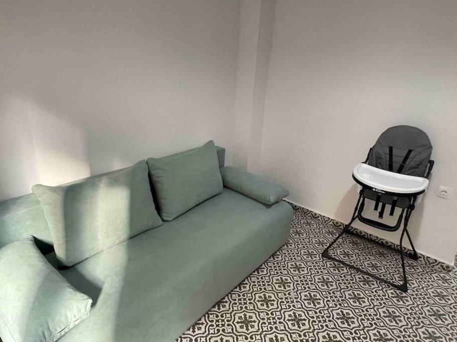 Family Apartment With Private Yard Next To Agios Dimitrios Church Thessaloníki Luaran gambar