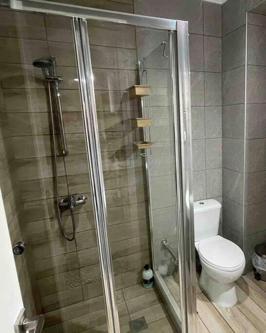 Family Apartment With Private Yard Next To Agios Dimitrios Church Thessaloníki Luaran gambar